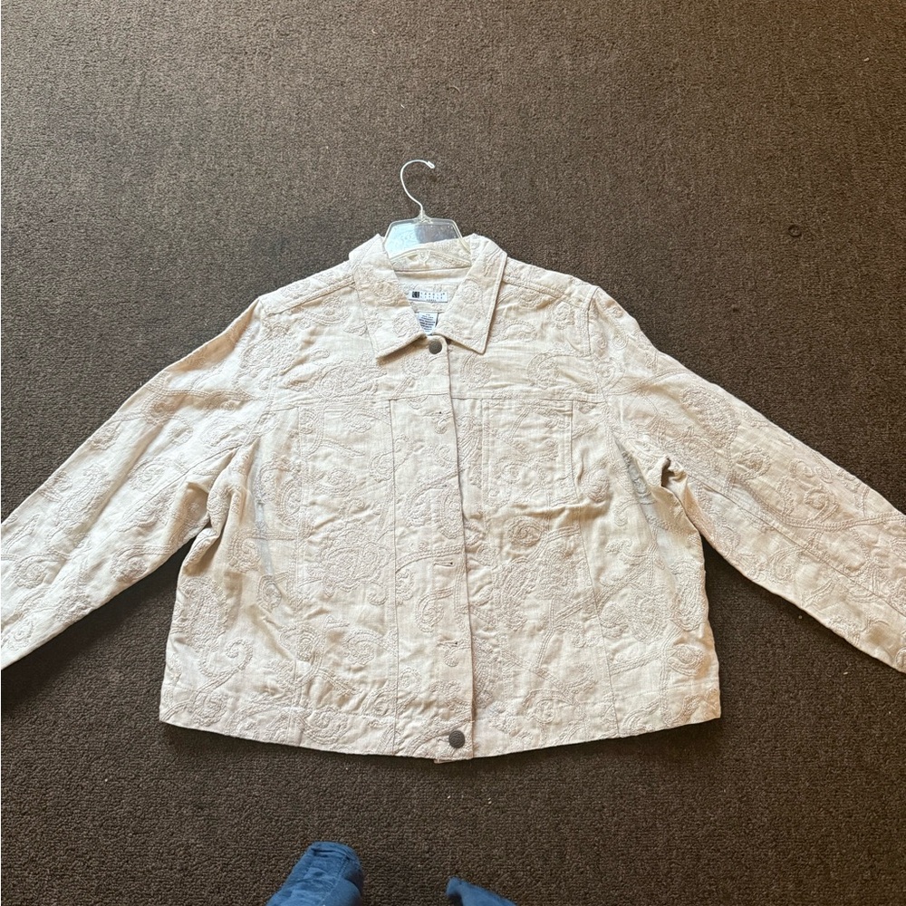 Elegant Cream Embroidered Jacket